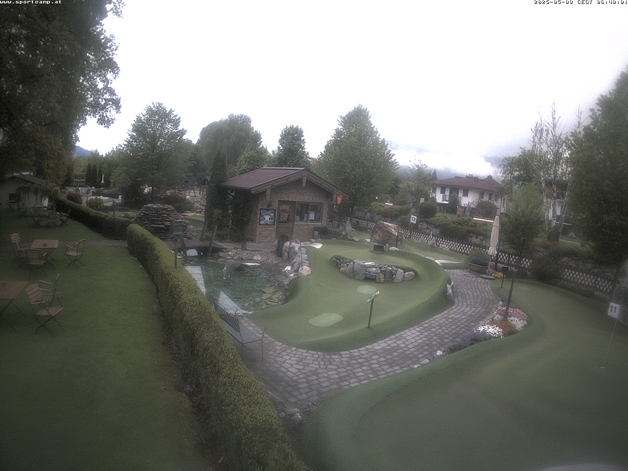 Webcam Adventure Golf and Terrace