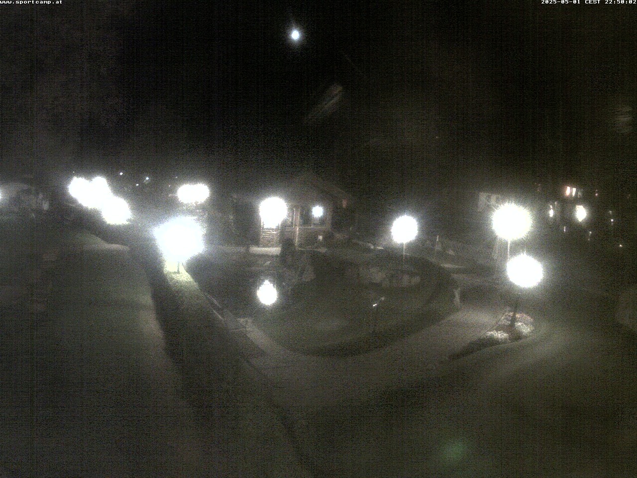 Webcam Adventure Golf and Terrace
