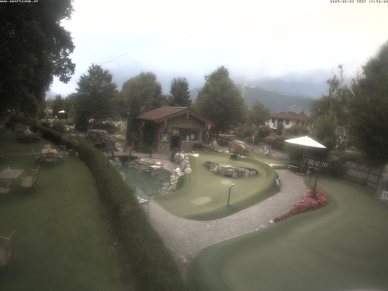 Webcam Adventure Golf and Terrace