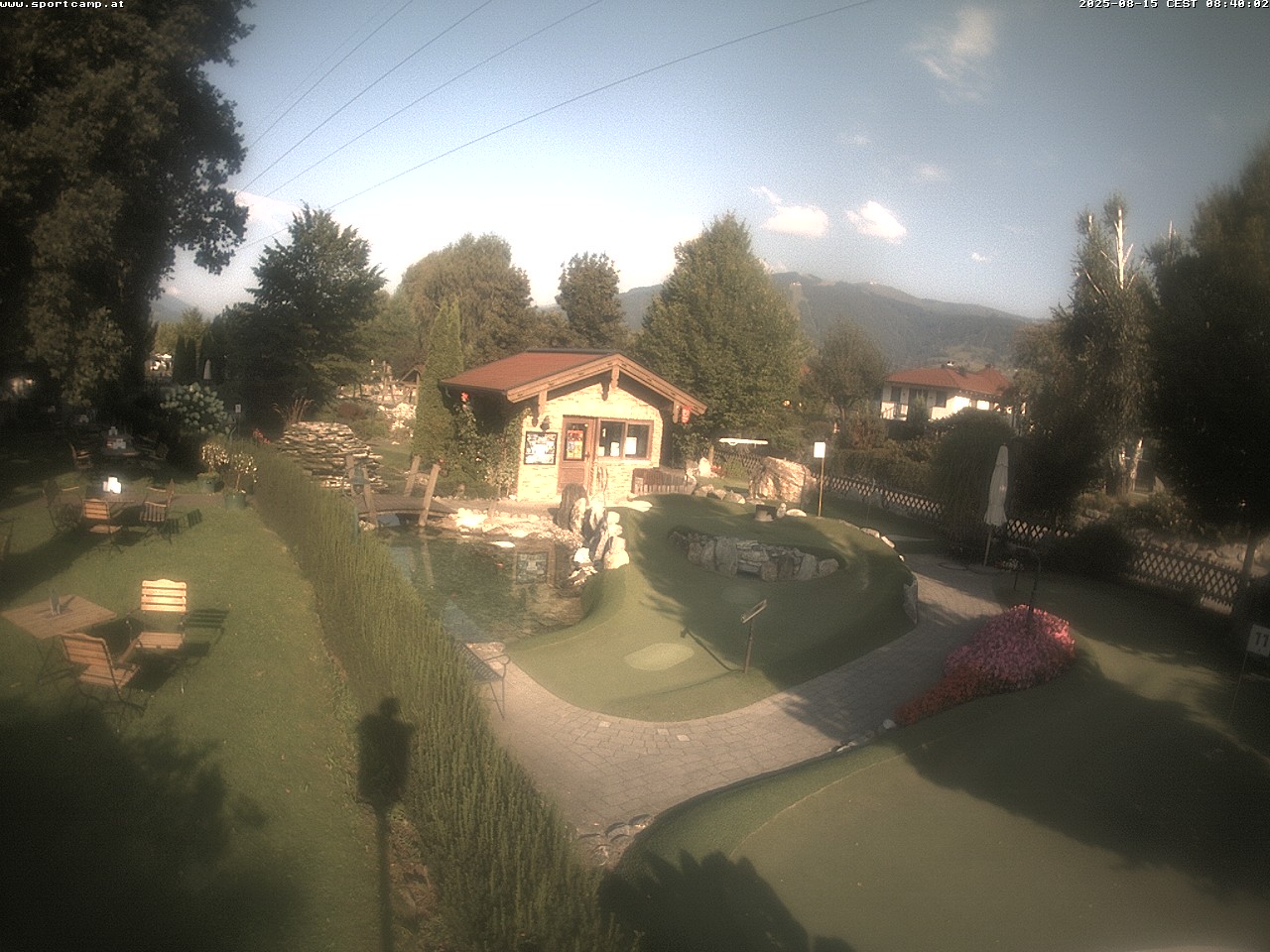 Webcam Adventure Golf and Terrace