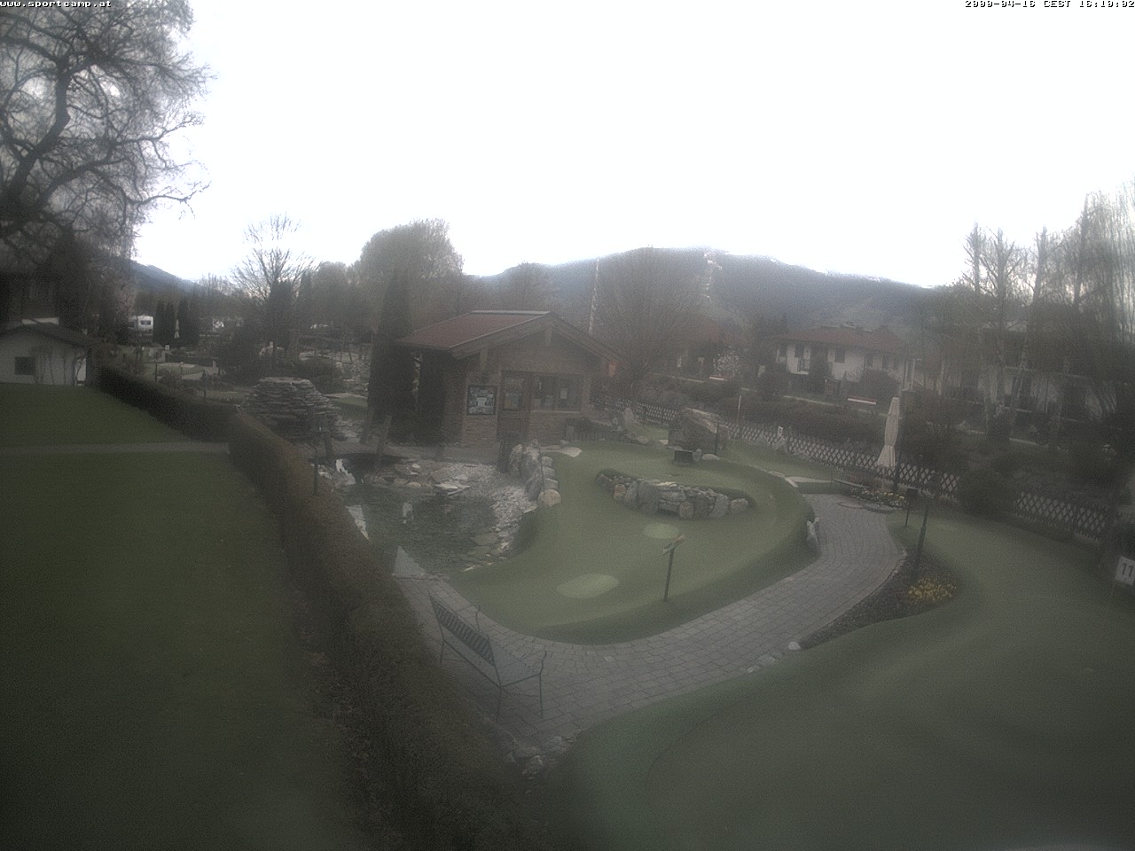 Webcam Adventure Golf and Terrace