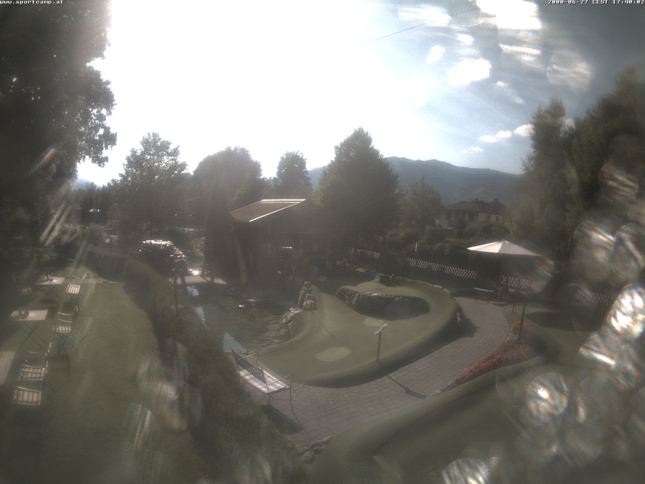 Webcam Adventure Golf and Terrace