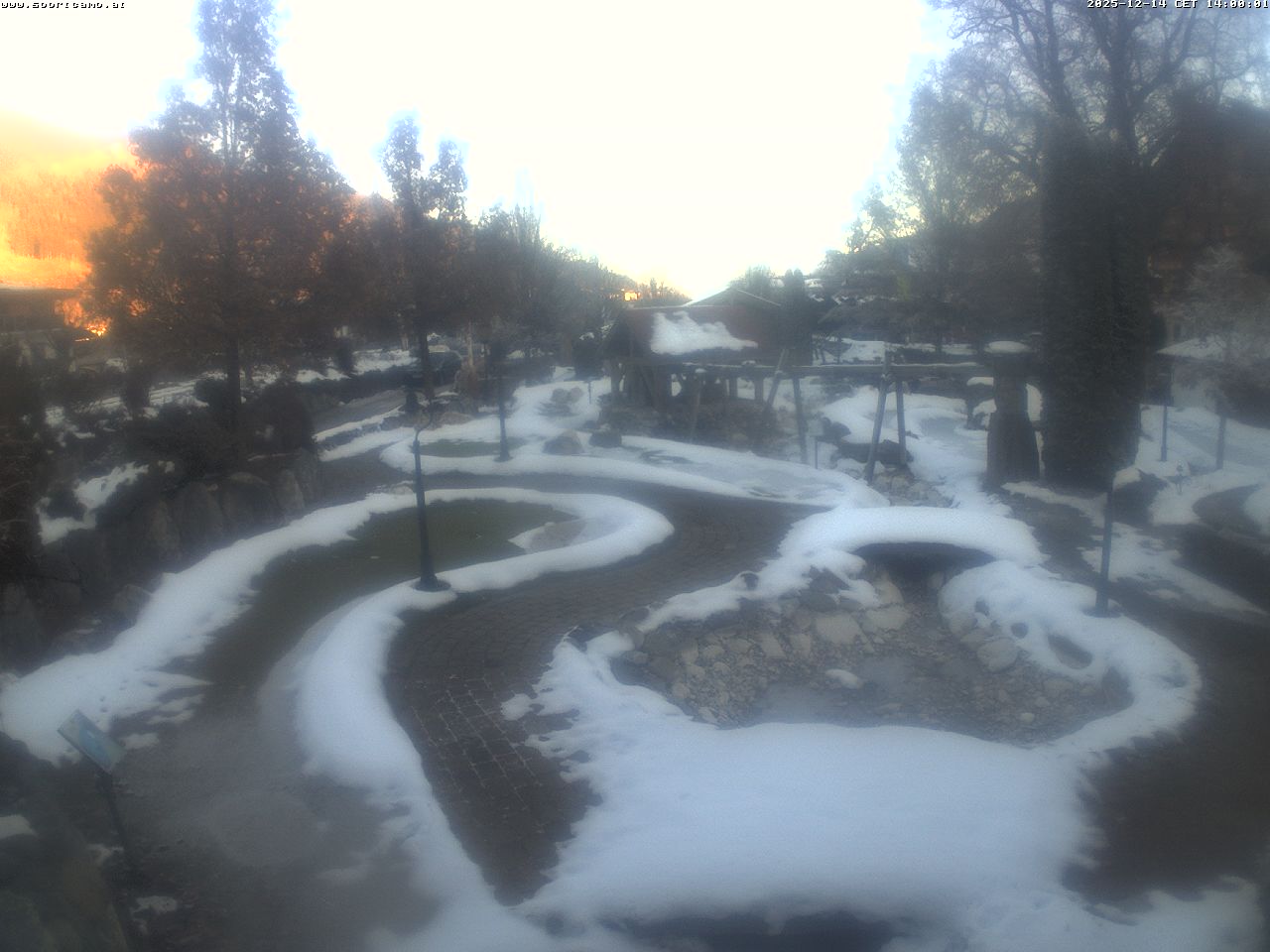 Adventure golf and garden