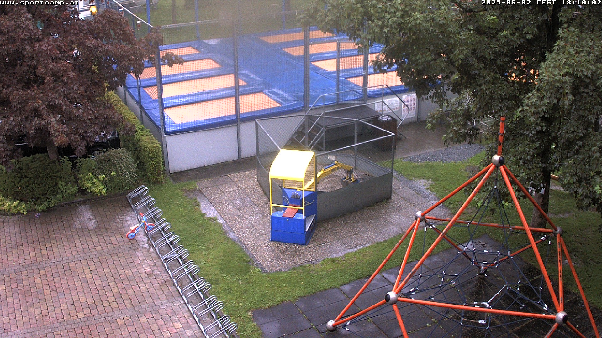 Giant trampoline and camping