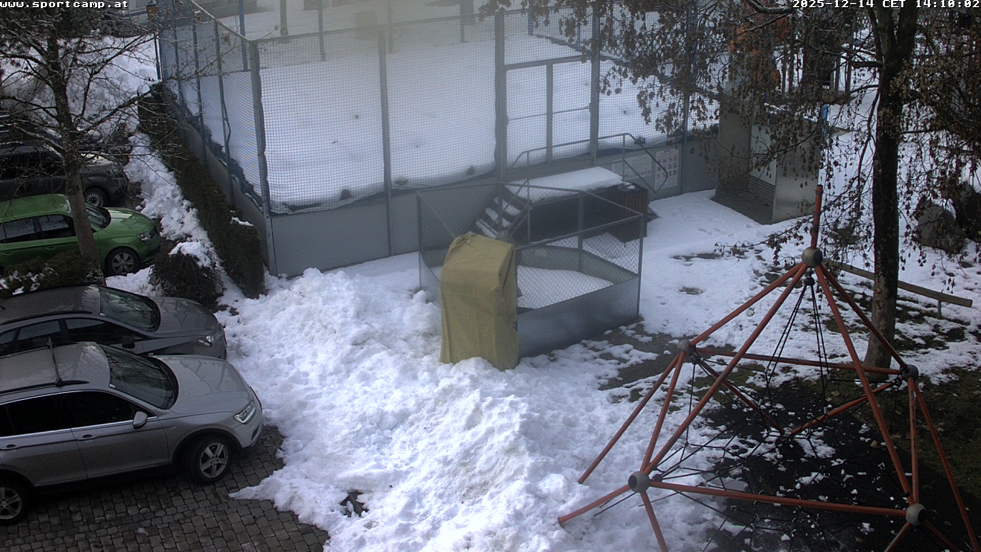 Giant trampoline and camping